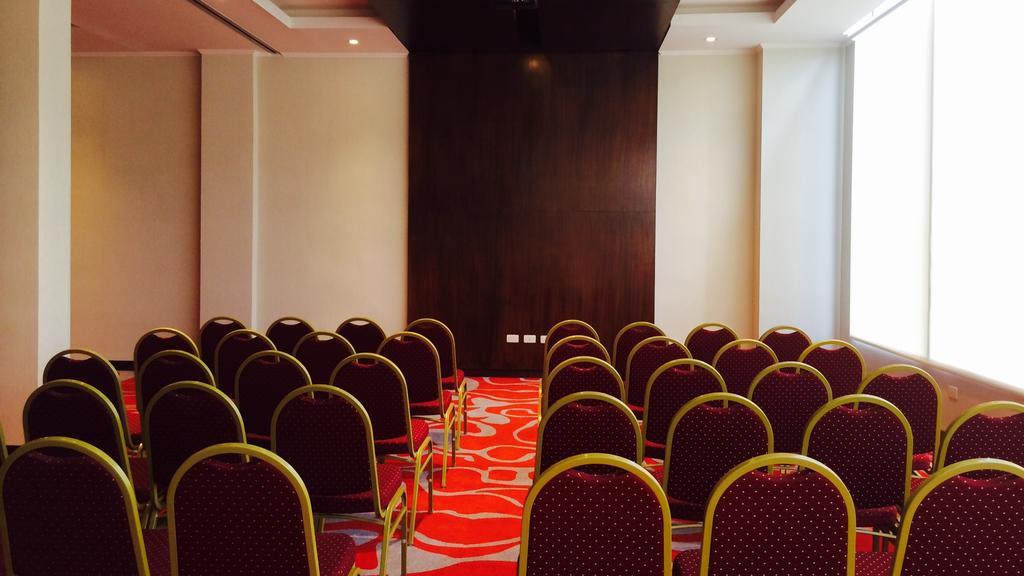Carnaval Hotel Casino Encarnación Eksteriør billede Meeting room